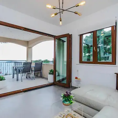 Apartament San Antonijo Hvar Town