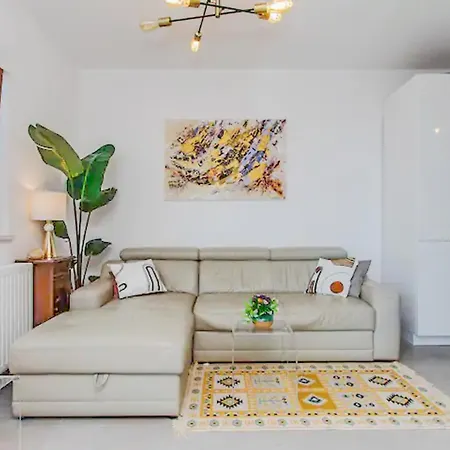 San Antonijo 아파트 *